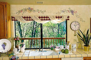  			Красивые шторы на кухню