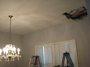 Как ремонтировать подвесной потолок из гипсокартона?